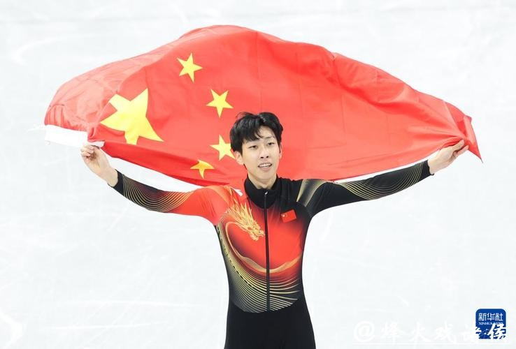 终点瞬间定胜负,孙龙获冬奥会1000米银牌,赛后:冲刺没伸脚,略有遗憾但已翻篇 终点瞬间定胜负,孙龙获冬奥会1000米银牌,赛后:冲刺没伸脚,略有遗憾但已翻篇