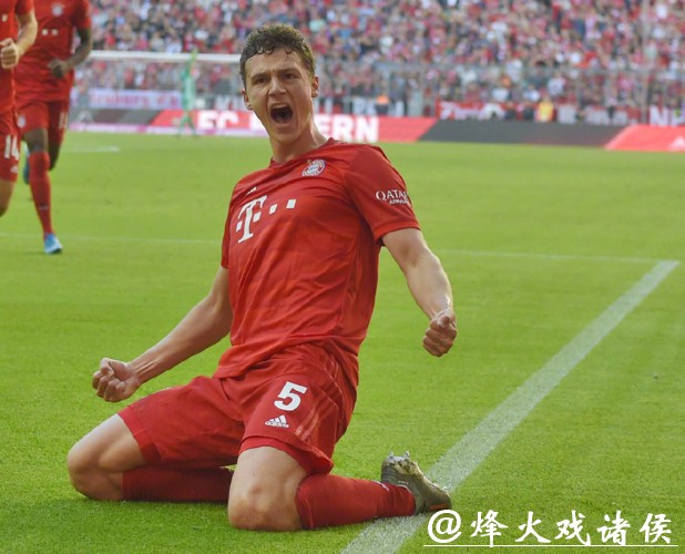 德甲-莱万破门帕瓦尔进球 拜仁客场两球完胜 德甲-莱万破门帕瓦尔进球 拜仁客场两球完胜