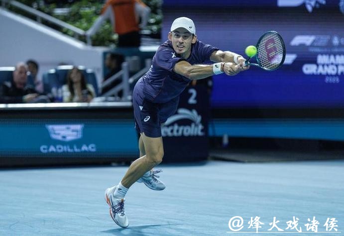 澳网综合:阿尔卡拉斯、德米纳尔会师男单八强 澳网综合:阿尔卡拉斯、德米纳尔会师男单八强