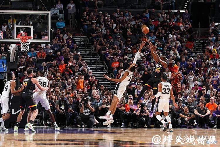 文班30+10帽马刺大胜 杜兰特43分太阳不敌活塞